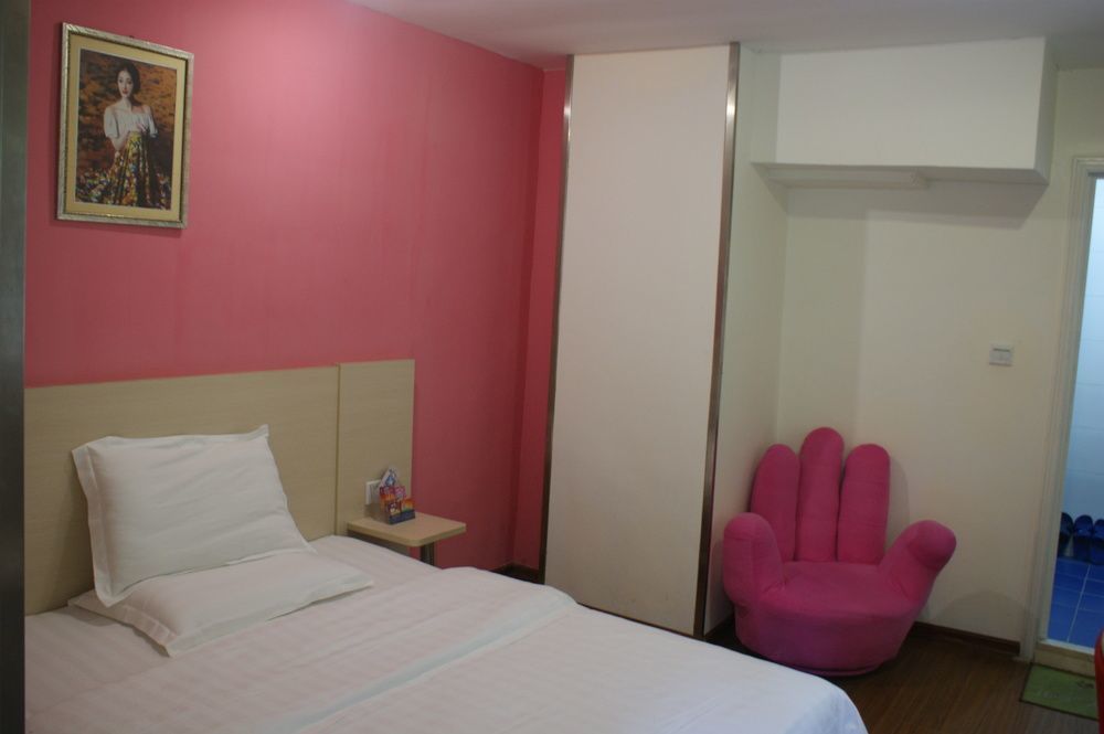 Yixin Business Hotel Canton Esterno foto