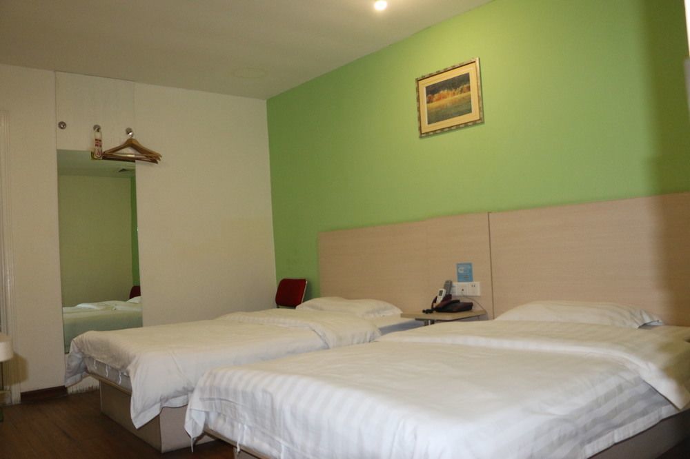 Yixin Business Hotel Canton Esterno foto