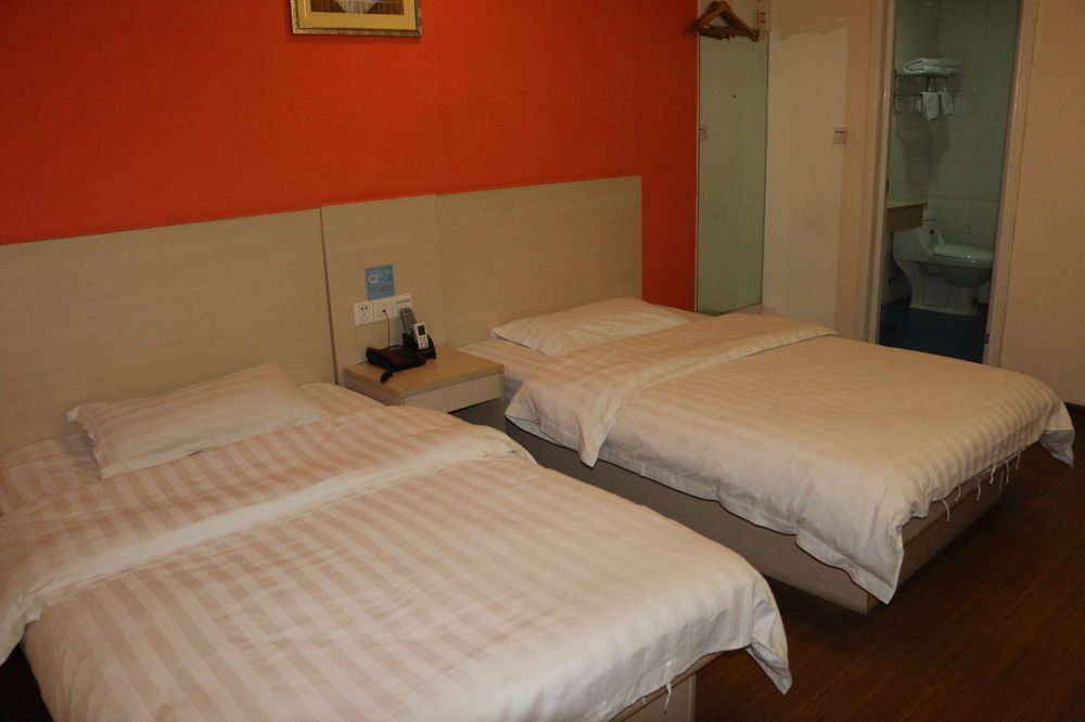 Yixin Business Hotel Canton Esterno foto